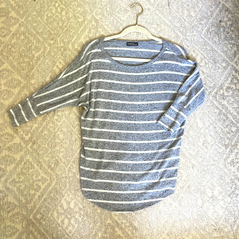 Striped grey flowy top